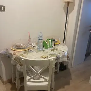Casa Di Mochi , Roma Italia
